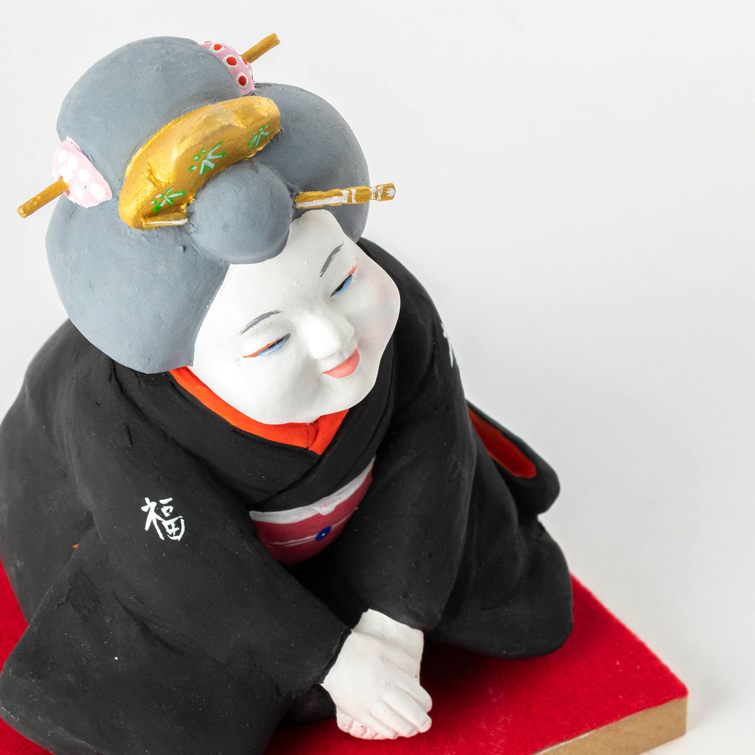 お福さん、骨董品　銅、笑顔の女性像 扇子付き お福さん、骨董品 銅、笑顔の女性像 扇子付き 美術品